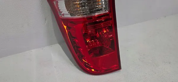 Luz Trasera Izquierda Hyundai H1 image 6