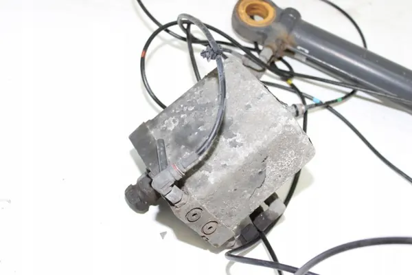 Vérin de levage de cabine OEM 0035530205 Mercedes Actros MP4 image 6