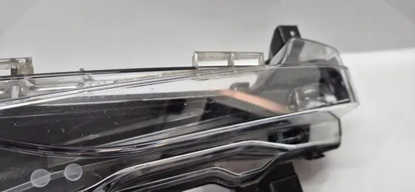 Tesla OEM 1624797-00-A Halogeenkoplamp Links Voor image 4