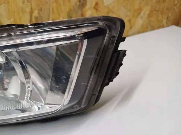 Farol de Neblina Esquerdo Skoda Rapid OE 5JA941701 image 4