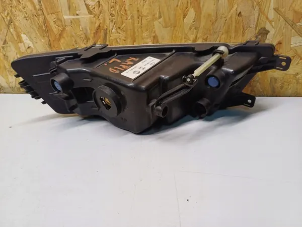 Farol de Neblina Esquerdo Skoda Rapid OE 5JA941701 image 5