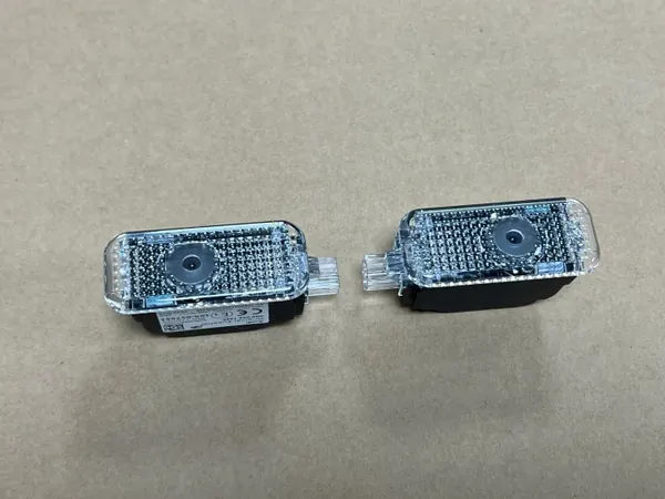 Projecteur LED Logo Audi Porte OEM 4G0052134F image 2