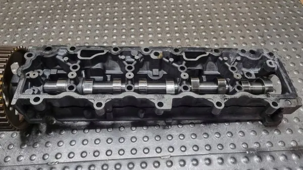Carter d'Arbre à Cames OEM 9685177110C Ford 1.6TDCI image 6