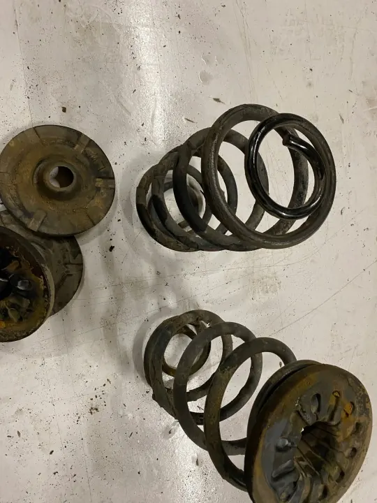OEM 18965 Bakfjädringsfjäder Set Daihatsu Terios II image 3
