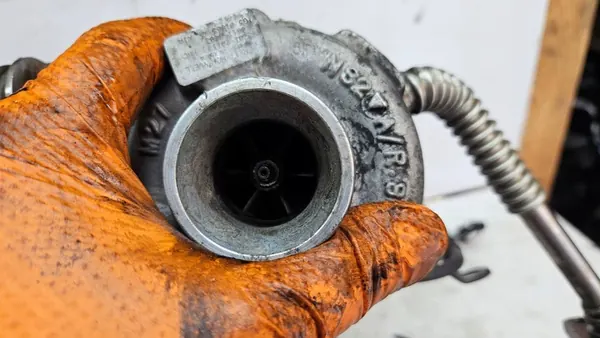 KIA CERATO 04-06 Turboalimentador OE 282012A110 image 6