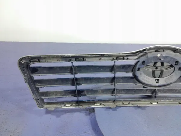 Toyota Avensis II Grille OEM 53114-0D060 Gebruikt image 7