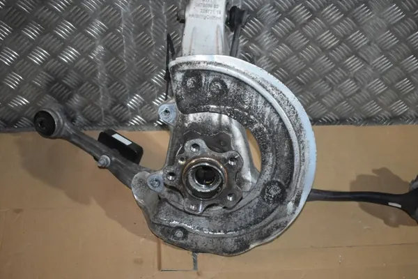 OEM 6893550 Etuoikea jousitus BMW G05 G06 G07 image 3