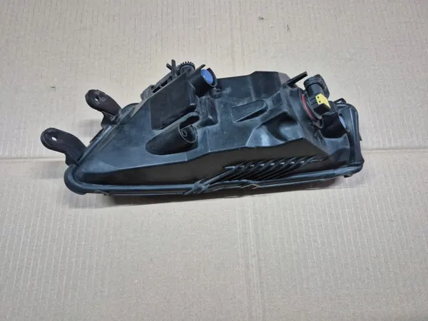 Farol Halogéneo Esquerdo Skoda Octavia III OEM 5E0941699F image 8