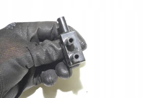 BMW F11 F10 F30 F31 F15 F20 DPF-paineanturi 8570686 image 3