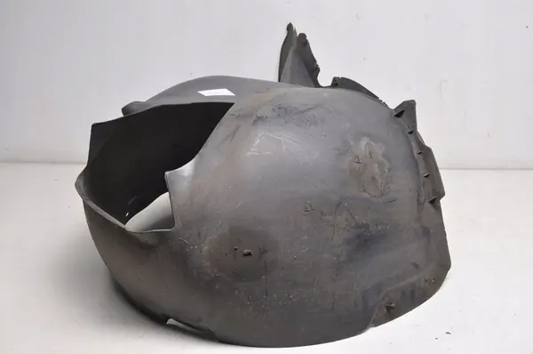 Front Left Wheel Arch VW Scirocco image 2