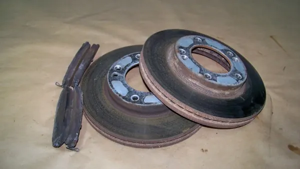 Jeu de Disques et Plaquettes Avant OEM Sorento 1 image 2