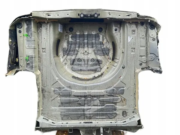 Parachoques trasero PAS TYŁ WANNA para VW Passat B8 Familiar image 2
