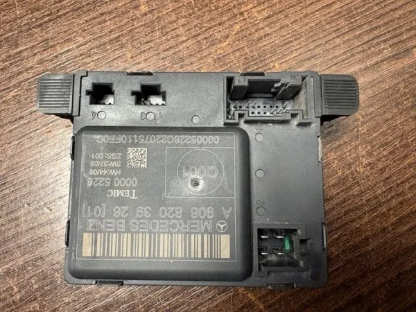 OEM 9068203926 Fram höger dörrmodul - Begagnad image 6