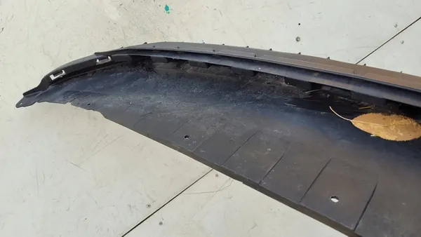 Spoiler de parachoques delantero Skoda Fabia Mk2 5J0807061C image 8