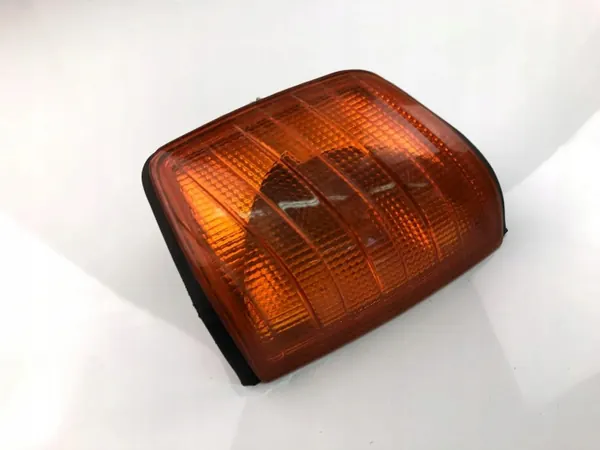 Pisca esquerdo OEM P251 Mercedes 190 W201 image 2