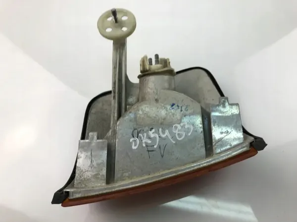 Pisca esquerdo OEM P251 Mercedes 190 W201 image 3