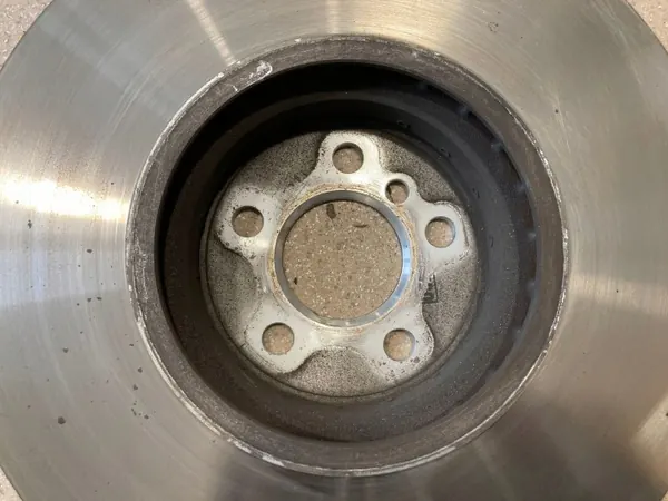 Frambromsskiva OEM 7915322 höger sida BMW 4 image 8