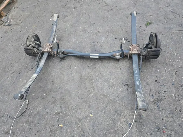 VW Caddy III Hinterachsschwinge OEM 2K5500051CB image 2