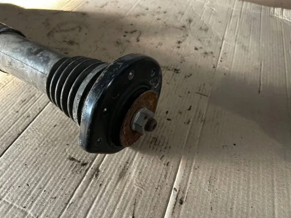 Vorderer Stoßdämpfer OEM A9063230400 für Mercedes Sprinter image 6