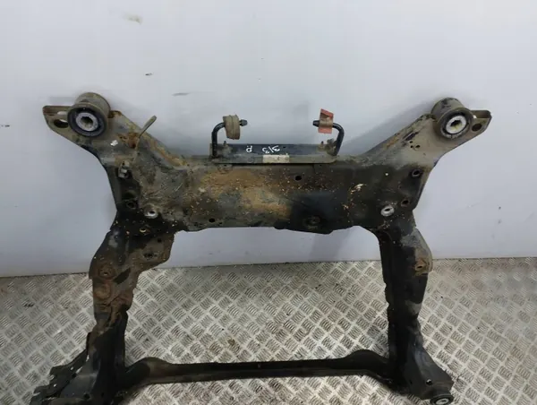 Volvo V60 2012 Subchasis Delantero OEM AMD87655 image 3