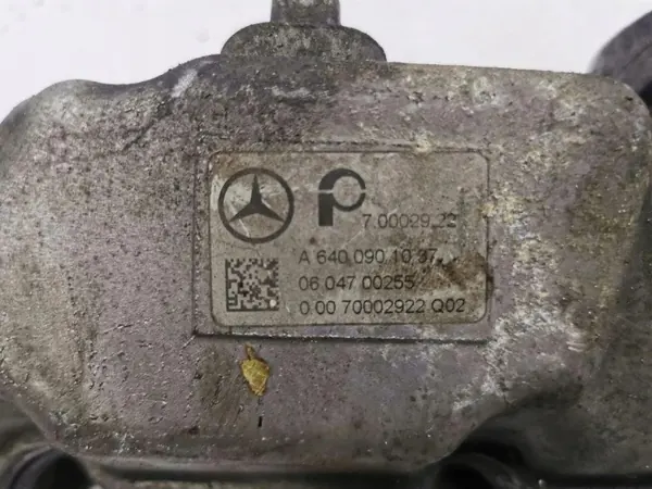 Colector de admisión usado OEM A6400901037 Mercedes image 6