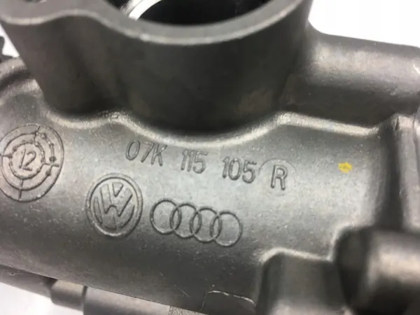 Volkswagen OE Olja Pump 07K115105R image 2