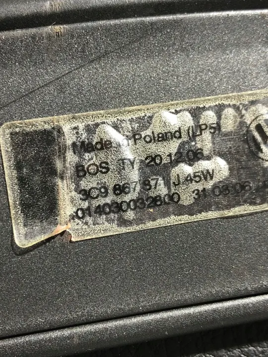 Étagre de coffre OEM 3C9867871J pour VW Passat B6 2007 image 3