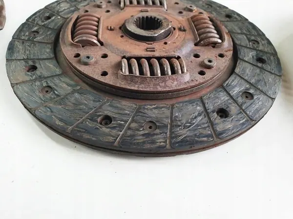 Conjunto de embreagem e volante Hyundai Veloster I 1.6 GDi OEM 4130026010 image 10