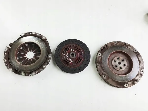 Conjunto de embreagem e volante Hyundai Veloster I 1.6 GDi OEM 4130026010 image 6