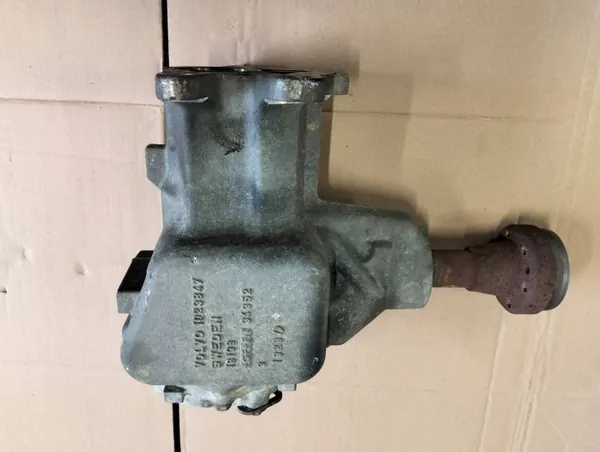 Redutor Caixa Volvo OEM P30783058 - Usado image 3