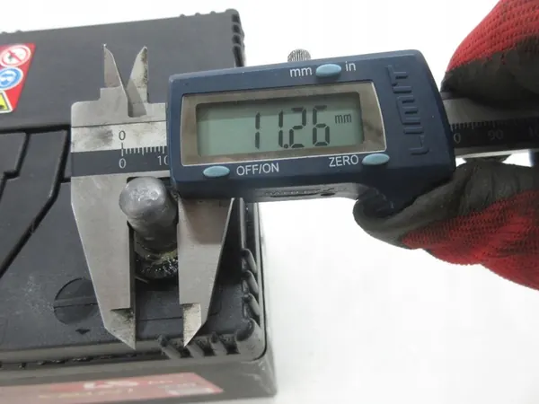 Centra CB457 Batterie image 7