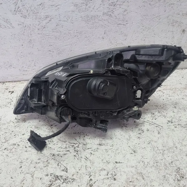 Volvo S60 II 10-18 Oikea Etu Xenon Valo image 4