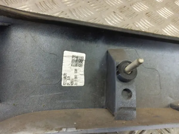 Ford Kuga II 2018 Luz matrícula trasera OEM gj54s434045p image 7