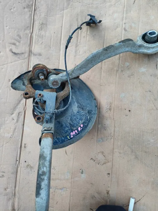 Pivot de direction avant droit Mercedes W211 Classe E OEM A2113302120 image 3