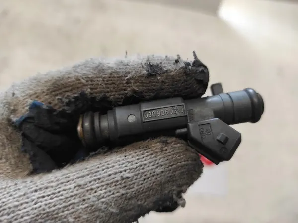 Iniettori VW POLO 3 III 6N2 LIFT 99- 1.4 030906031J image 3