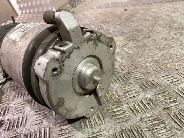 Volvo XC90 2018 Vorderer Luftfederungsdämpfer OEM 31451831 image 3