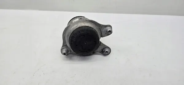 VASEN MOOTTORIN KIINNITYS MERCEDES W205 COUPE A2052407600 image 4