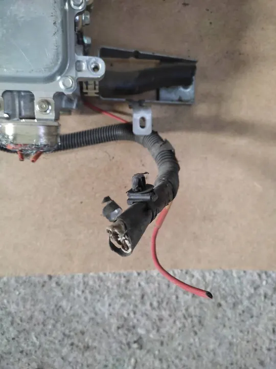 Mitsubishi Outlander III PHEV Converter W005T70271 image 4