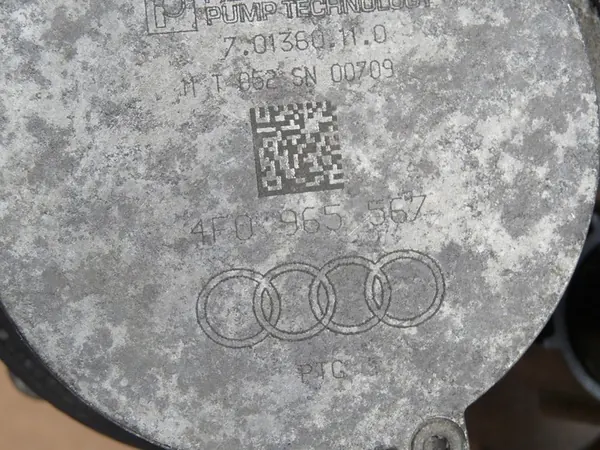AUDI A6 Tilläggsvattenpump 4F0965567 image 6
