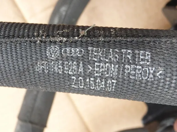 AUDI A6 Tilläggsvattenpump 4F0965567 image 9