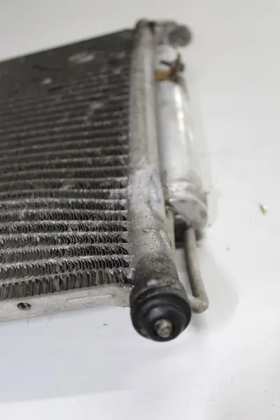 Nissan OE 92100-AX80B Ilmastointikondensaattori image 4