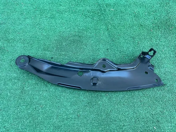 Suporte de cinto de segurança esquerdo VW Golf VIII 5H0806929B image 2