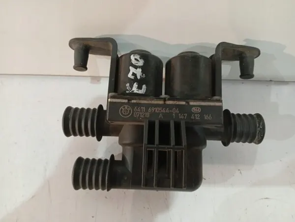 BMW X5 E70/F15 Elektroventil OEM 64116910544 image 3