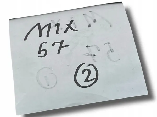 Toyota Prius (XW30) 2012 Injetor de Combustível 2325037010 image 4