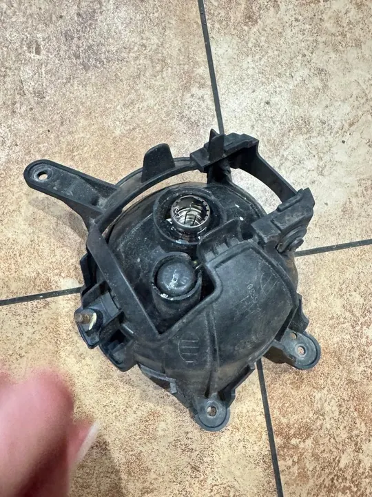 Farol de neblina Chevrolet Cruze image 2