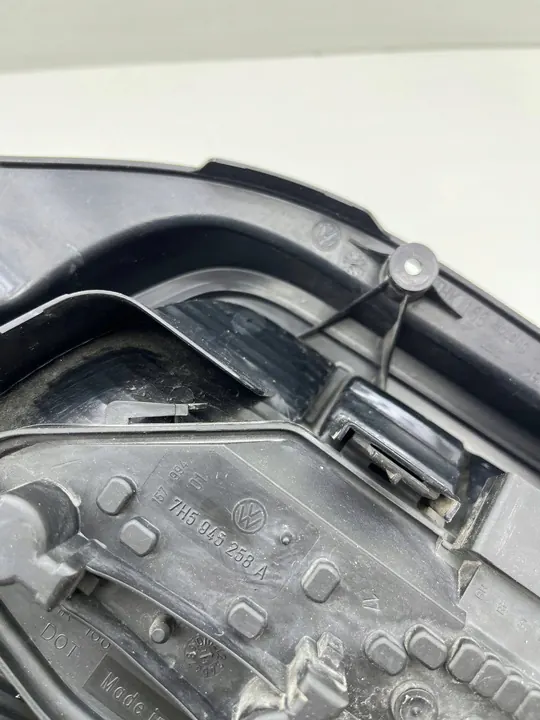 VW Transporter T5 Lift Lámpara Trasera Derecha image 7