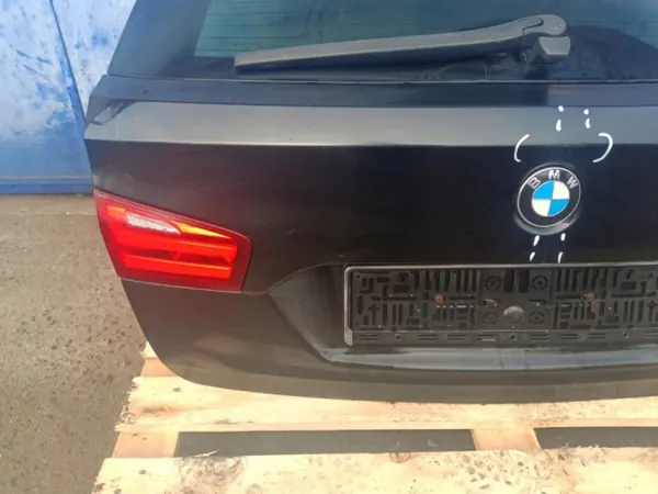 BMW F11 Touring Baklucka OEM Wrakowisko-26833- image 3