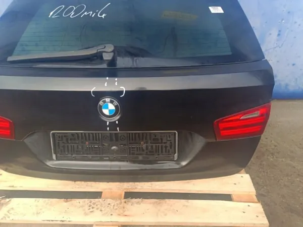BMW F11 Touring Baklucka OEM Wrakowisko-26833- image 4