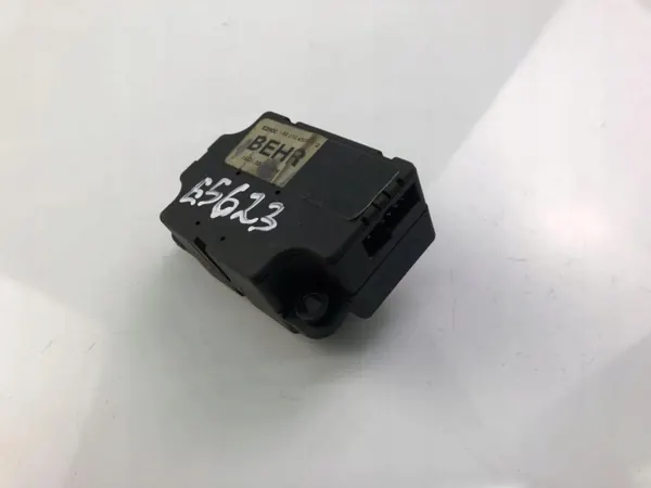 Motor de compuerta colector OEM 14471284 Peugeot 307 image 2