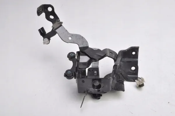 Support Pompe ABS Toyota d'Occasion pour Prius IV 1.8 Hybride image 3